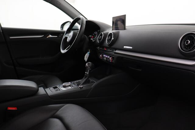 Audi A3 35 TFSI S-TRONIC S-LINE HATCHBACK 35 TFSI S-LINE S-TRONIC + GPS + LEDER + PDC + ALU
