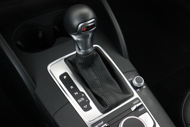 Audi A3 35 TFSI S-TRONIC S-LINE HATCHBACK 35 TFSI S-LINE S-TRONIC + GPS + LEDER + PDC + ALU