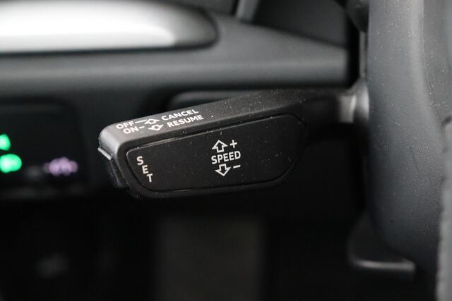 Audi A3 35 TFSI S-TRONIC S-LINE HATCHBACK 35 TFSI S-LINE S-TRONIC + GPS + LEDER + PDC + ALU
