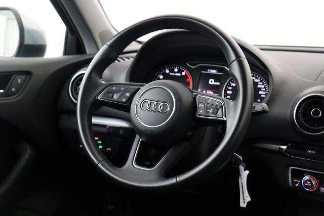 Audi A3 35 TFSI S-TRONIC S-LINE HATCHBACK 35 TFSI S-LINE S-TRONIC + GPS + LEDER + PDC + ALU