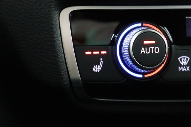 Audi A3 35 TFSI S-TRONIC S-LINE HATCHBACK 35 TFSI S-LINE S-TRONIC + GPS + LEDER + PDC + ALU