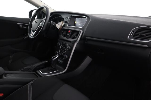 Volvo V40 BLACK EDITION 2.0 D2 GEARTRONIC BLACK EDITION 2.0 D2 GEARTRONIC + GPS + PDC + ALU 16