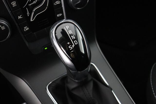 Volvo V40 BLACK EDITION 2.0 D2 GEARTRONIC BLACK EDITION 2.0 D2 GEARTRONIC + GPS + PDC + ALU 16