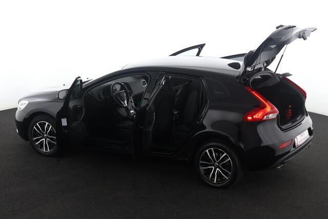 Volvo V40 BLACK EDITION 2.0 D2 GEARTRONIC BLACK EDITION 2.0 D2 GEARTRONIC + GPS + PDC + ALU 16