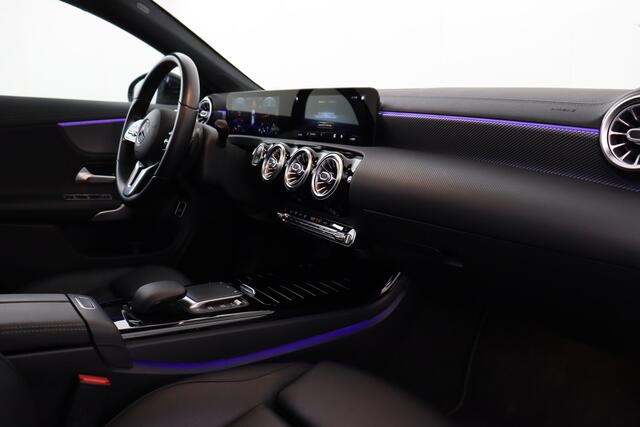 Mercedes-Benz CLA-Klasse 200 DA SHOOTING BRAKE DA SHOOTING BRAKE  + GPS + CAMERA + PDC + CRUISE + LEDER + SCHUIFDAK + ALU