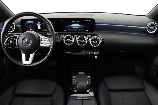 Mercedes-Benz CLA-Klasse 200 DA SHOOTING BRAKE DA SHOOTING BRAKE  + GPS + CAMERA + PDC + CRUISE + LEDER + SCHUIFDAK + ALU