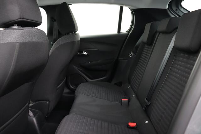 Peugeot 208 Facelift ACTIVE 1.2 PT Facelift ACTIVE 1.2 PT  + CARPLAY + PDC + CRUISE