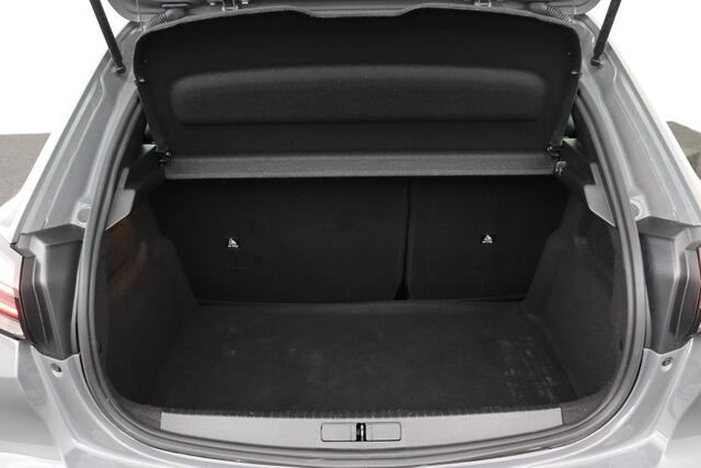 Peugeot 208 Facelift ACTIVE 1.2 PT Facelift ACTIVE 1.2 PT  + CARPLAY + PDC + CRUISE