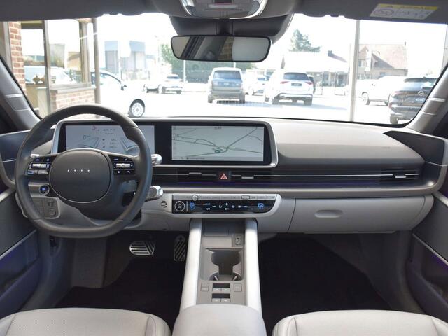 Hyundai Ioniq 77.4 KWH 4X4 / BALANCE / SCHUIFDAK / 360 / CARPLAY