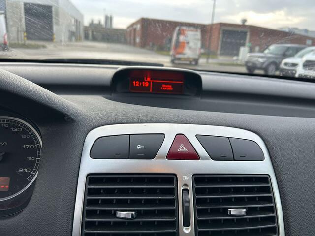 Peugeot 307 1.6i 16v 5deurs met keuring voor verkoop zie foto