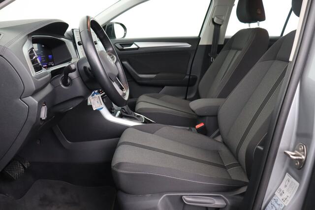 Volkswagen T-ROC 1.5 TSI ACT Life DSG 1.5 TSI ACT Life DSG + GPS + CARPLAY + PDC + CRUISE + ALU
