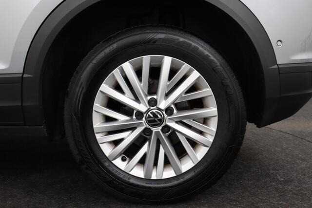Volkswagen T-ROC 1.5 TSI ACT Life DSG 1.5 TSI ACT Life DSG + GPS + CARPLAY + PDC + CRUISE + ALU