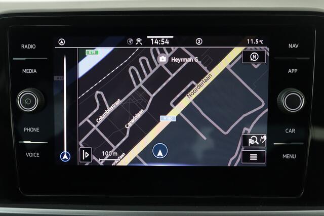 Volkswagen T-ROC 1.5 TSI ACT Life DSG 1.5 TSI ACT Life DSG + GPS + CARPLAY + PDC + CRUISE + ALU