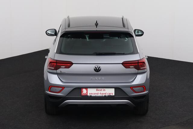 Volkswagen T-ROC 1.5 TSI ACT Life DSG 1.5 TSI ACT Life DSG + GPS + CARPLAY + PDC + CRUISE + ALU