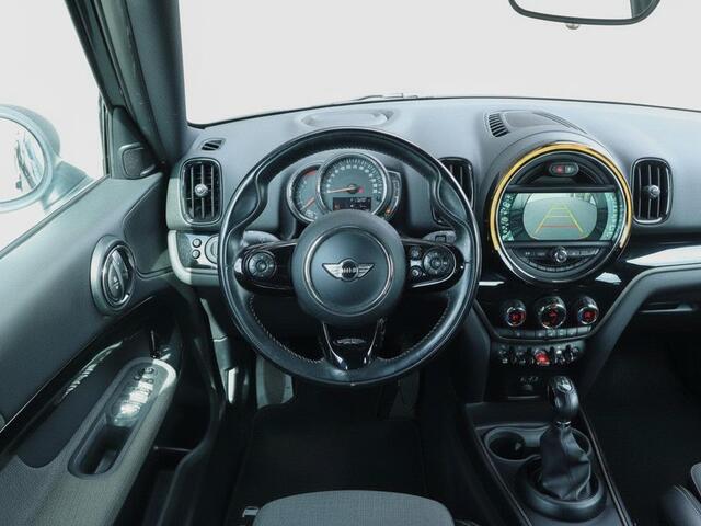 Mini Countryman 1.5 Cooper Pepper | NAP | Clima | Cruise | Multimedia/Navi | Leder/Stof| LED | PDC + Camera |