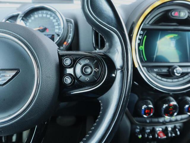 Mini Countryman 1.5 Cooper Pepper | NAP | Clima | Cruise | Multimedia/Navi | Leder/Stof| LED | PDC + Camera |