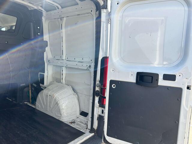 Peugeot Boxer multicab nette wagen met 6 zpl 81 kw airco