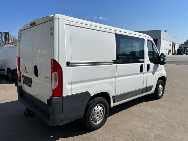 Peugeot Boxer multicab nette wagen met 6 zpl 81 kw airco