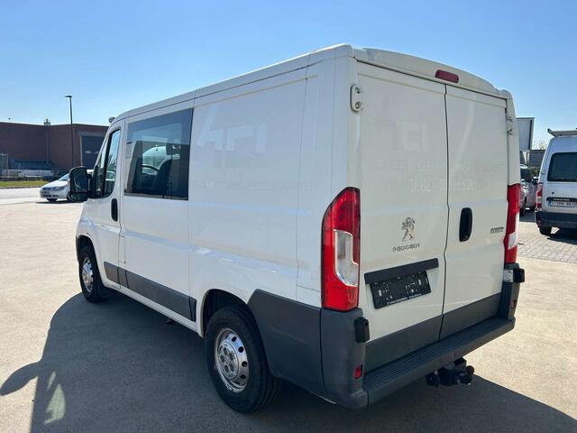 Peugeot Boxer multicab nette wagen met 6 zpl 81 kw airco