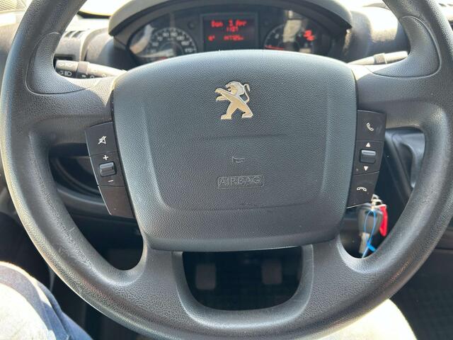 Peugeot Boxer multicab nette wagen met 6 zpl 81 kw airco