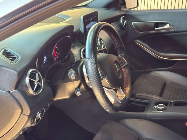 Mercedes-Benz CLA-Klasse 200 PACK AMG GAR 12 MOIS SHOOTING BRAKE