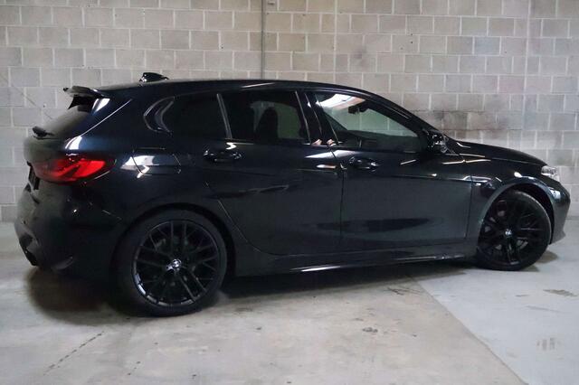BMW 1-Serie 120 dAS| M-pakket| HUD| H/K sound| PDC| DAB|FULL BLACK