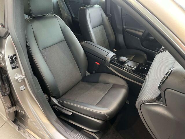 Mercedes-Benz CLA-Klasse 200 iA DCT Shooting Brake Leder/Gps/Camera/Cruise/BLTH