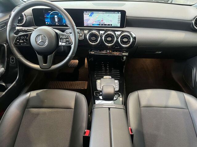 Mercedes-Benz CLA-Klasse 200 iA DCT Shooting Brake Leder/Gps/Camera/Cruise/BLTH