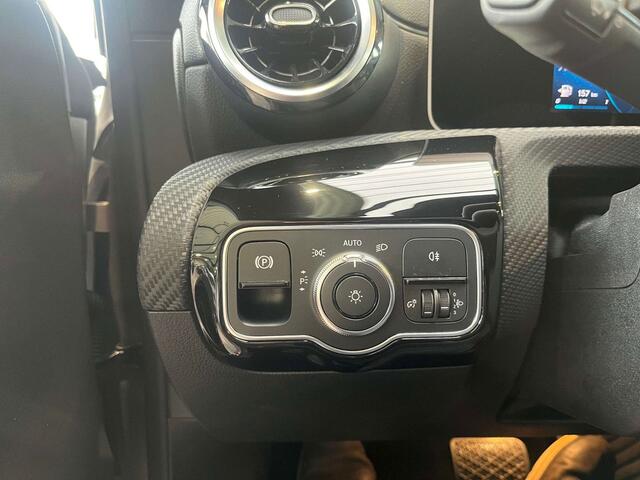 Mercedes-Benz CLA-Klasse 200 iA DCT Shooting Brake Leder/Gps/Camera/Cruise/BLTH