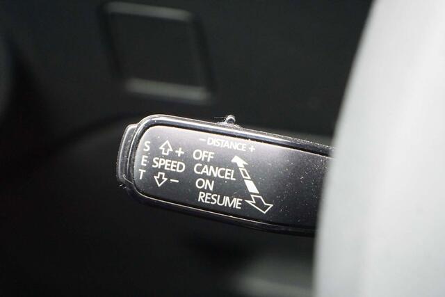 Seat Leon 2.0 TSI Cupra 300cv 4Drive DSG COCKPIT TOIT-PANO