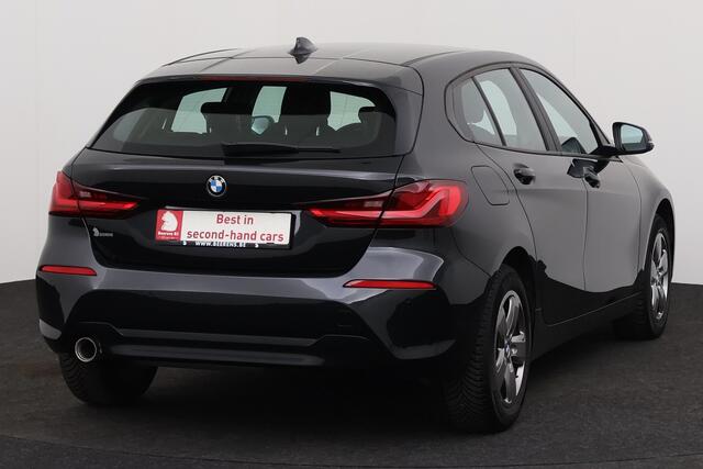 BMW 1-Serie 116 D D + GPS + CARPLAY + PDC + CRUISE + ALU 16
