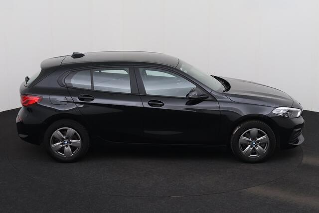 BMW 1-Serie 116 D D + GPS + CARPLAY + PDC + CRUISE + ALU 16
