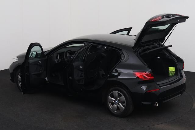 BMW 1-Serie 116 D D + GPS + CARPLAY + PDC + CRUISE + ALU 16