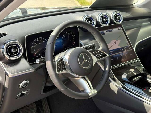 Mercedes-Benz G-Klasse 300 e 4M Luxury Line Toit Pano