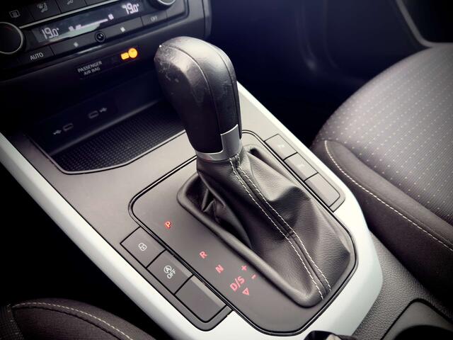 Seat Arona 1.0 TSI DSG1ERPROGPSCARPLAYCAMERAPDCTVA