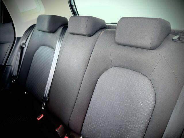 Seat Arona 1.0 TSI DSG1ERPROGPSCARPLAYCAMERAPDCTVA