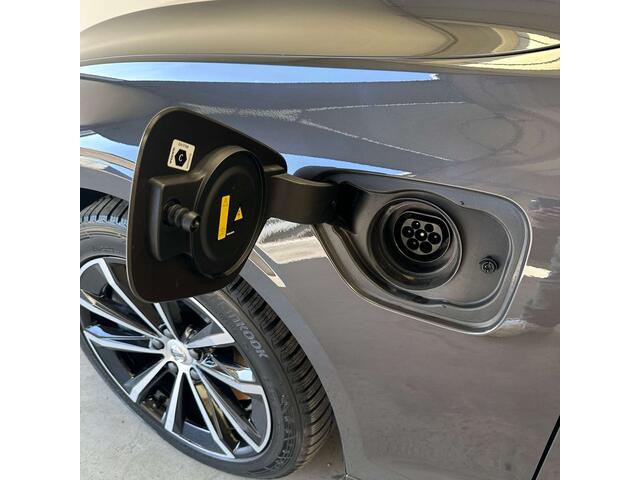 Volvo V60 T6 Plug-in Hybrid AWD Core