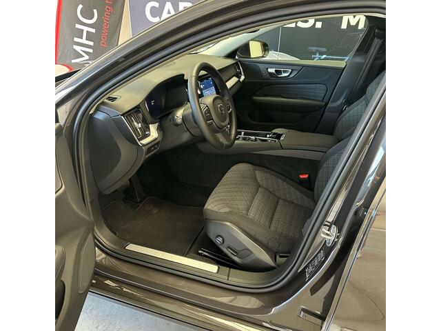 Volvo V60 T6 Plug-in Hybrid AWD Core