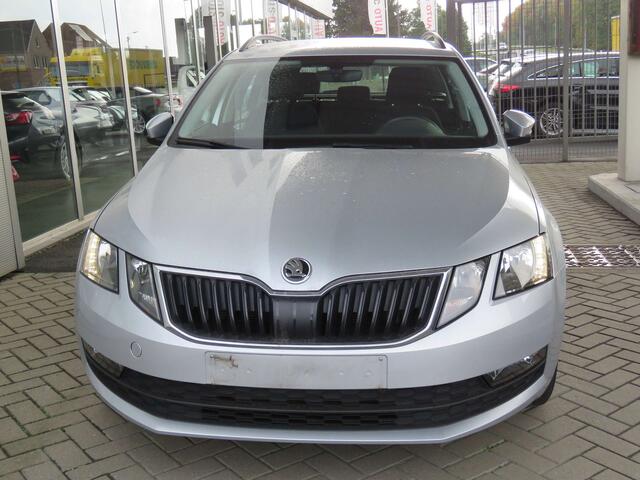 Skoda Octavia 1.0 TSI Ambition - Navigatie - PDC -Smartlink -LED