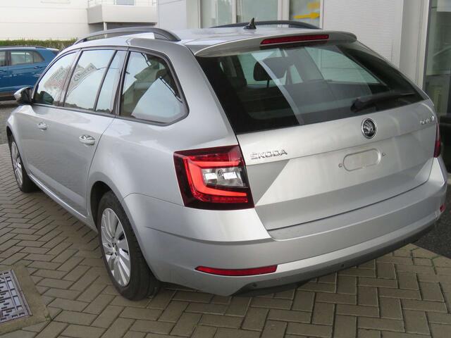 Skoda Octavia 1.0 TSI Ambition - Navigatie - PDC -Smartlink -LED