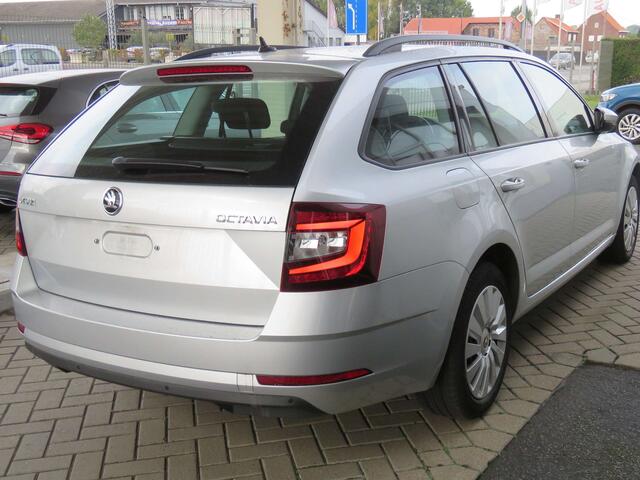 Skoda Octavia 1.0 TSI Ambition - Navigatie - PDC -Smartlink -LED