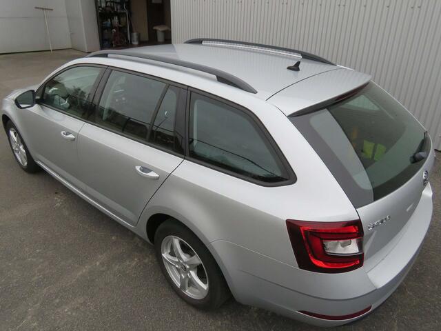 Skoda Octavia 1.0 TSI Ambition - Navigatie - PDC -Smartlink -LED