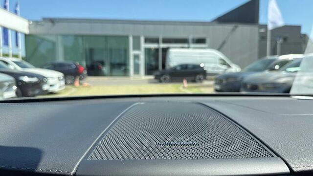 Volvo XC60 Recharge Ultimate Dark, T6 AWD Plug-in hybride 3YEAR WARRANTY