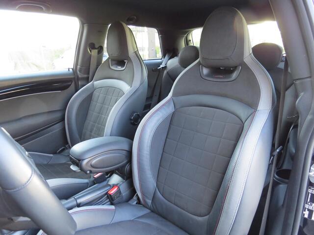 Mini Cooper 1.5 John Cooper Works pakket Carplay Cruise