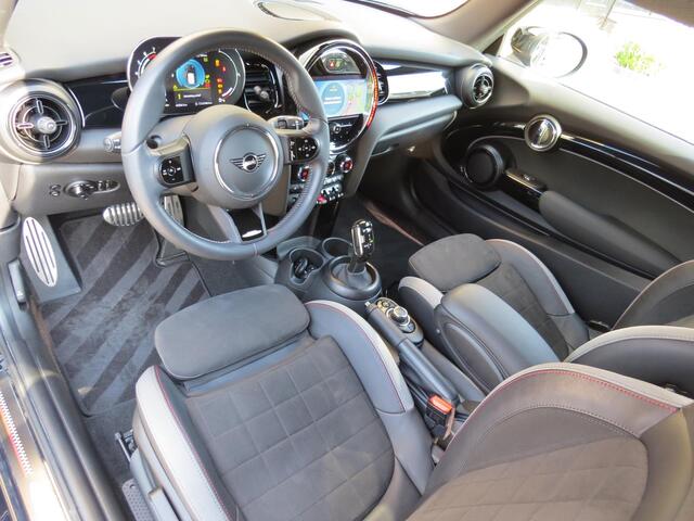 Mini Cooper 1.5 John Cooper Works pakket Carplay Cruise