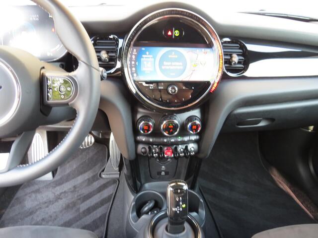 Mini Cooper 1.5 John Cooper Works pakket Carplay Cruise
