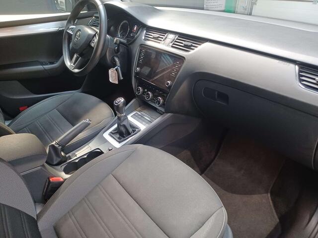 Skoda Octavia SW 1.0 TSI Ambition Apple Carplay,Radar,Gps 