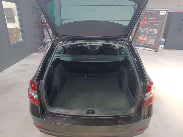 Skoda Octavia SW 1.0 TSI Ambition Apple Carplay,Radar,Gps 