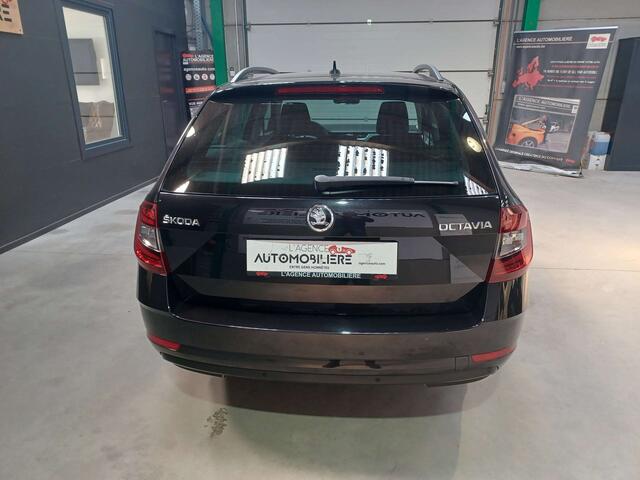 Skoda Octavia SW 1.0 TSI Ambition Apple Carplay,Radar,Gps 