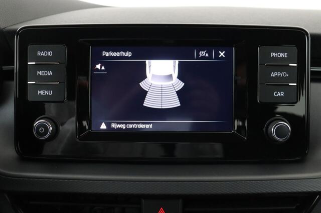Skoda Scala 1.0 TSI AMBITION 1.0 TSI AMBITION + CARPLAY + PDC + CRUISE + ALU
